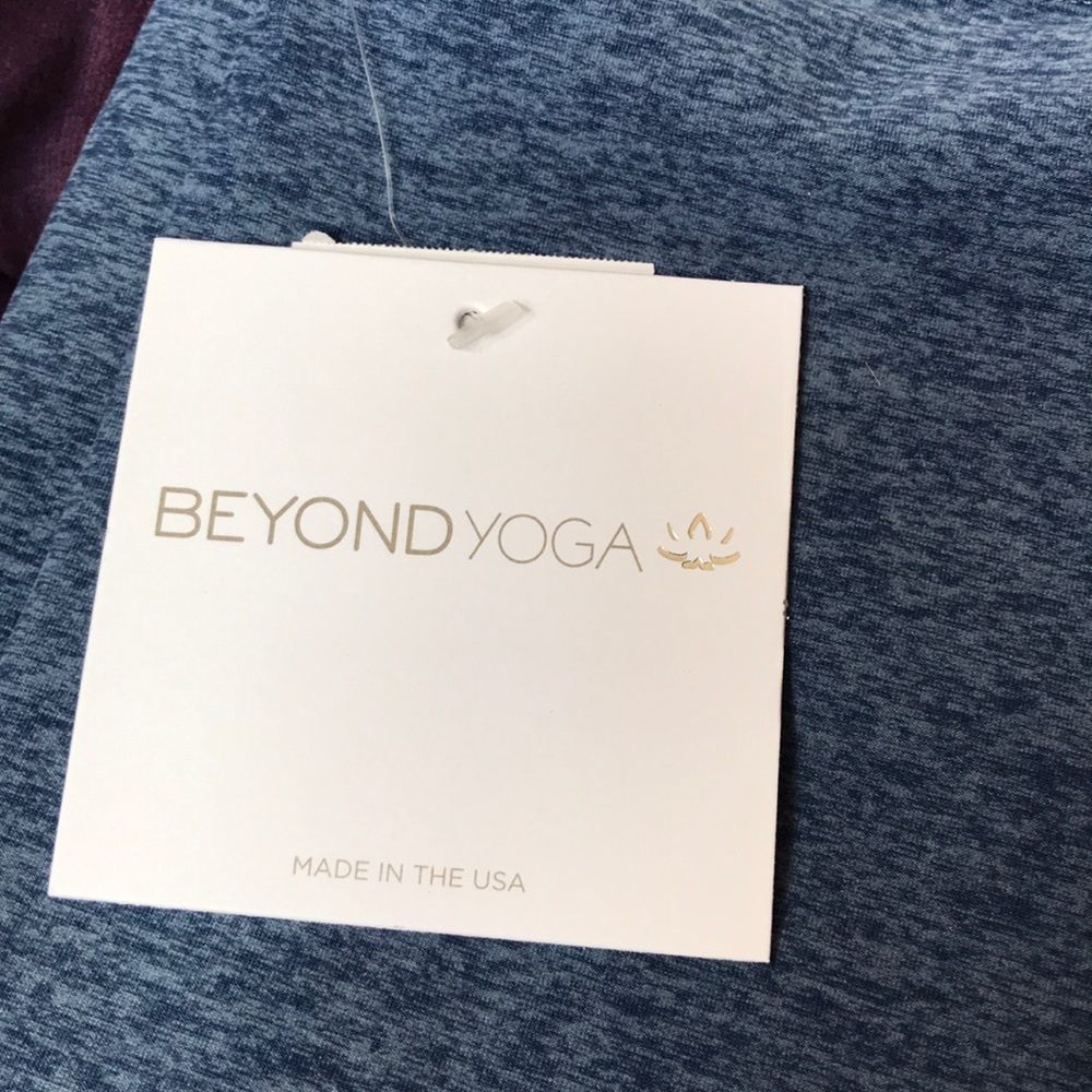 NWT Beyond Yoga Walk and Talk Capris - Picture 3 of 6